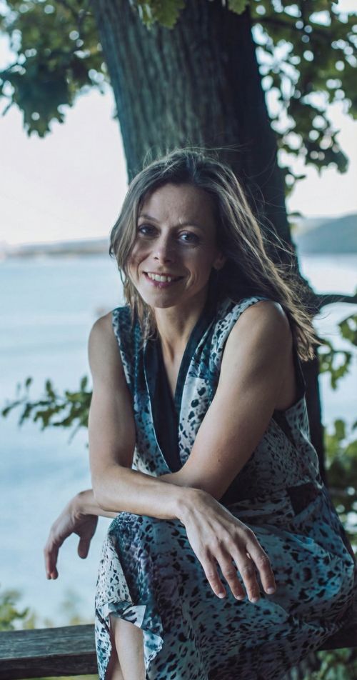 800x1200 karolina byszewska o mnie jezioro